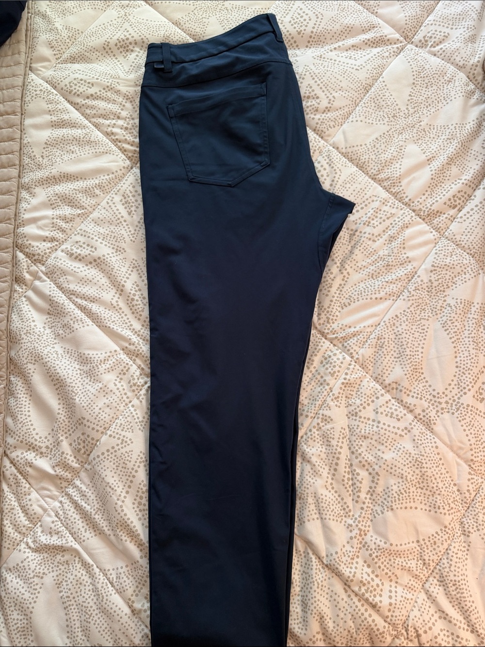 Lululemon men’s 5 pocket trouser size 35 waist 32 length navy